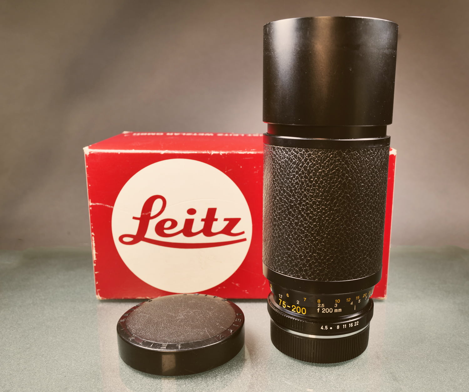 LEICA VARIO ELMAR-R 1:4.5 75-200 - レンズ(単焦点)